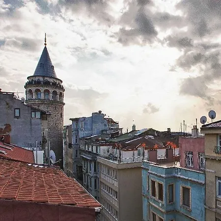 Galata Tower Bymile Szálloda